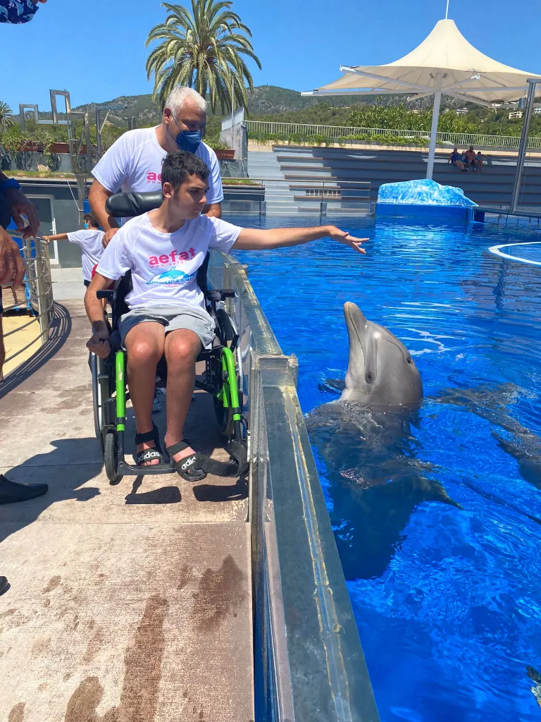 Marineland Mallorca colabora en la lucha para la investigación de la ataxia telangiectasia